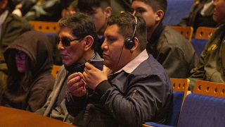 Primeras funciones didácticas de teatro con audioreceptores